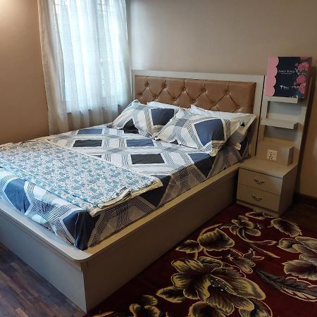 Nepal Christian Guest House ラリトプル エクステリア 写真