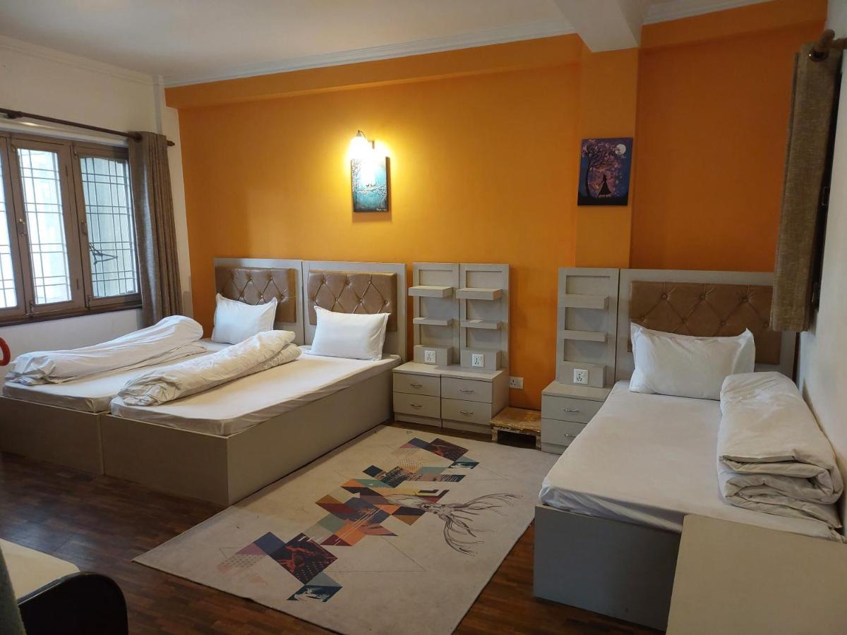 Nepal Christian Guest House ラリトプル エクステリア 写真